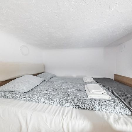 Micro Apartments 2,5 Qm - Najmniejsze Apartamenty Swiata 2,5 Mkw 크라쿠프 외부 사진