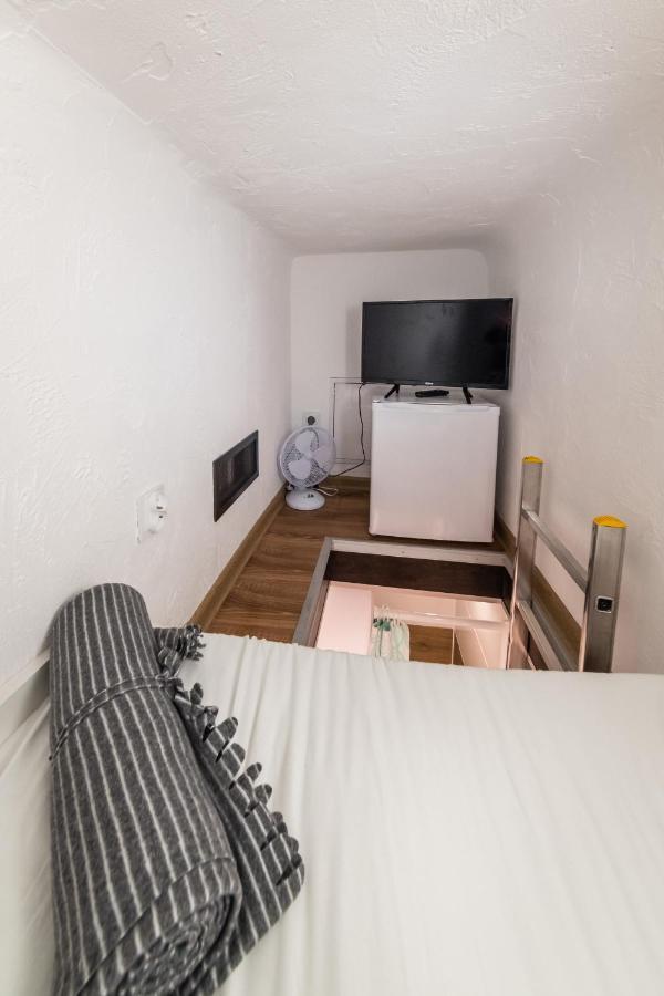 Micro Apartments 2,5 Qm - Najmniejsze Apartamenty Swiata 2,5 Mkw 크라쿠프 외부 사진