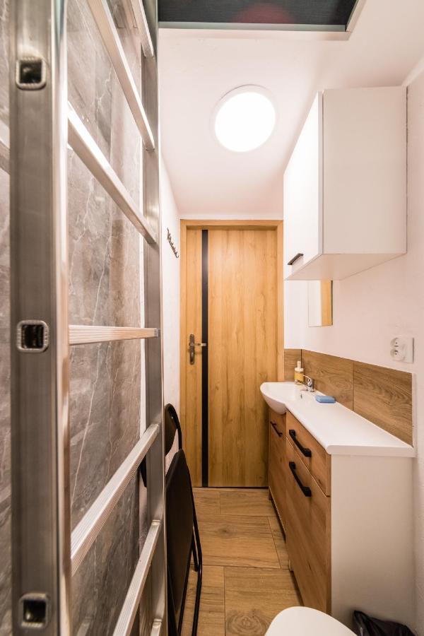 Micro Apartments 2,5 Qm - Najmniejsze Apartamenty Swiata 2,5 Mkw 크라쿠프 외부 사진